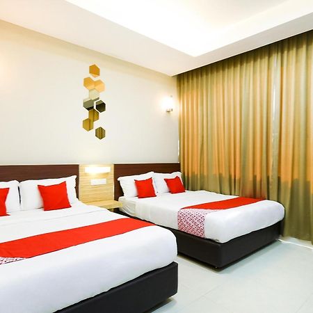 Oyo 1023 La Mirina Boutique Inn Экстерьер фото