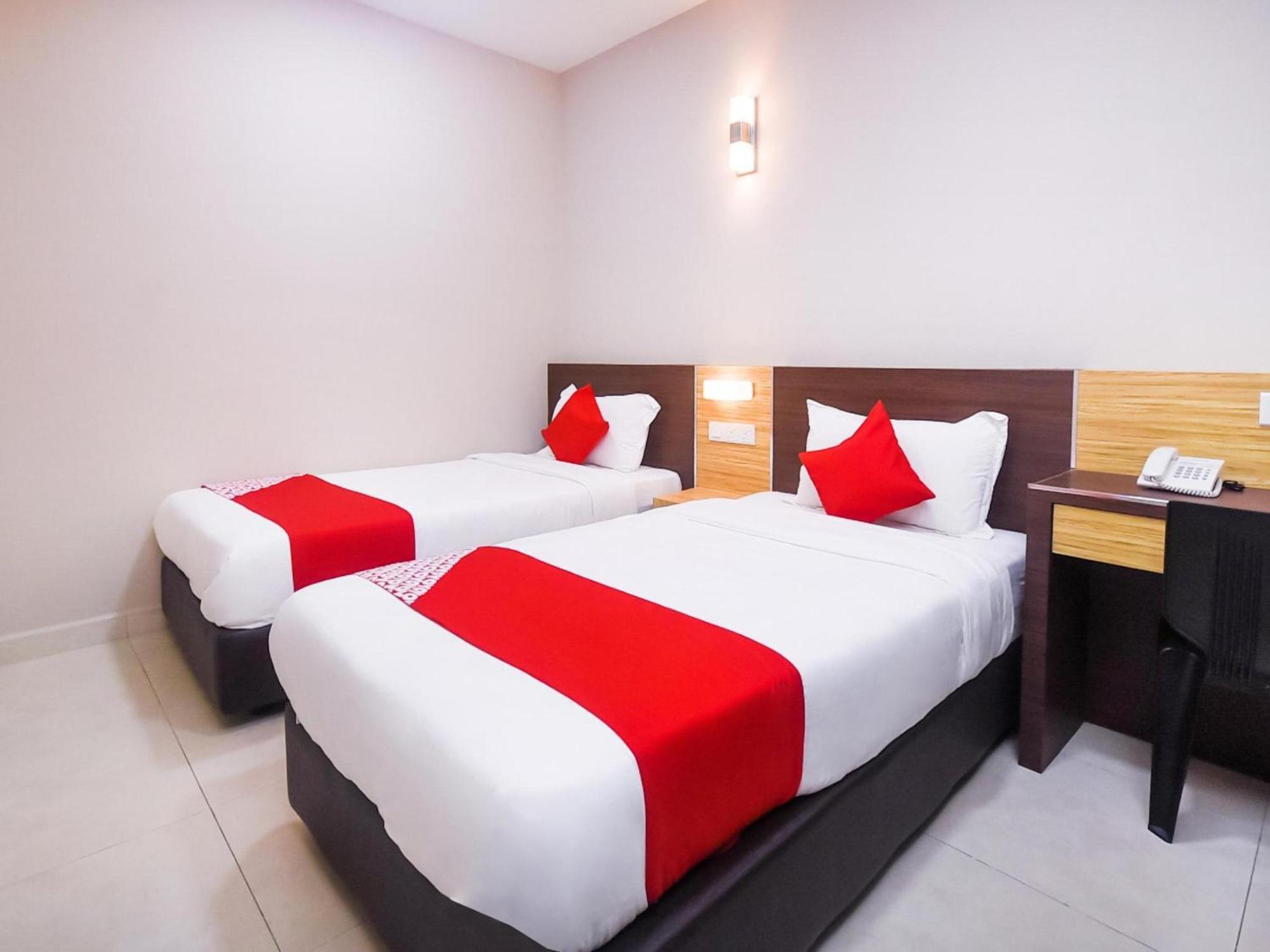 Oyo 1023 La Mirina Boutique Inn Экстерьер фото