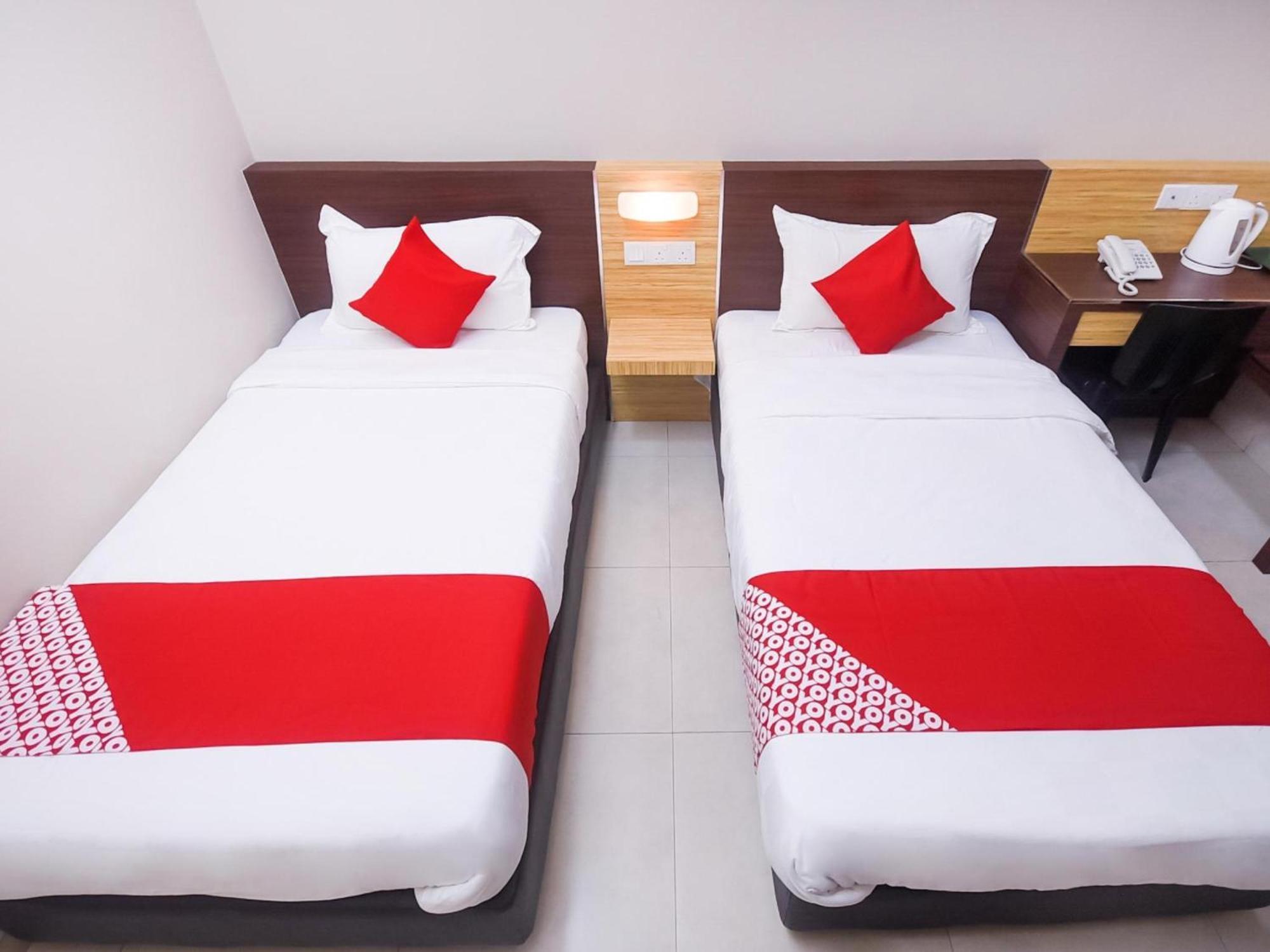 Oyo 1023 La Mirina Boutique Inn Экстерьер фото