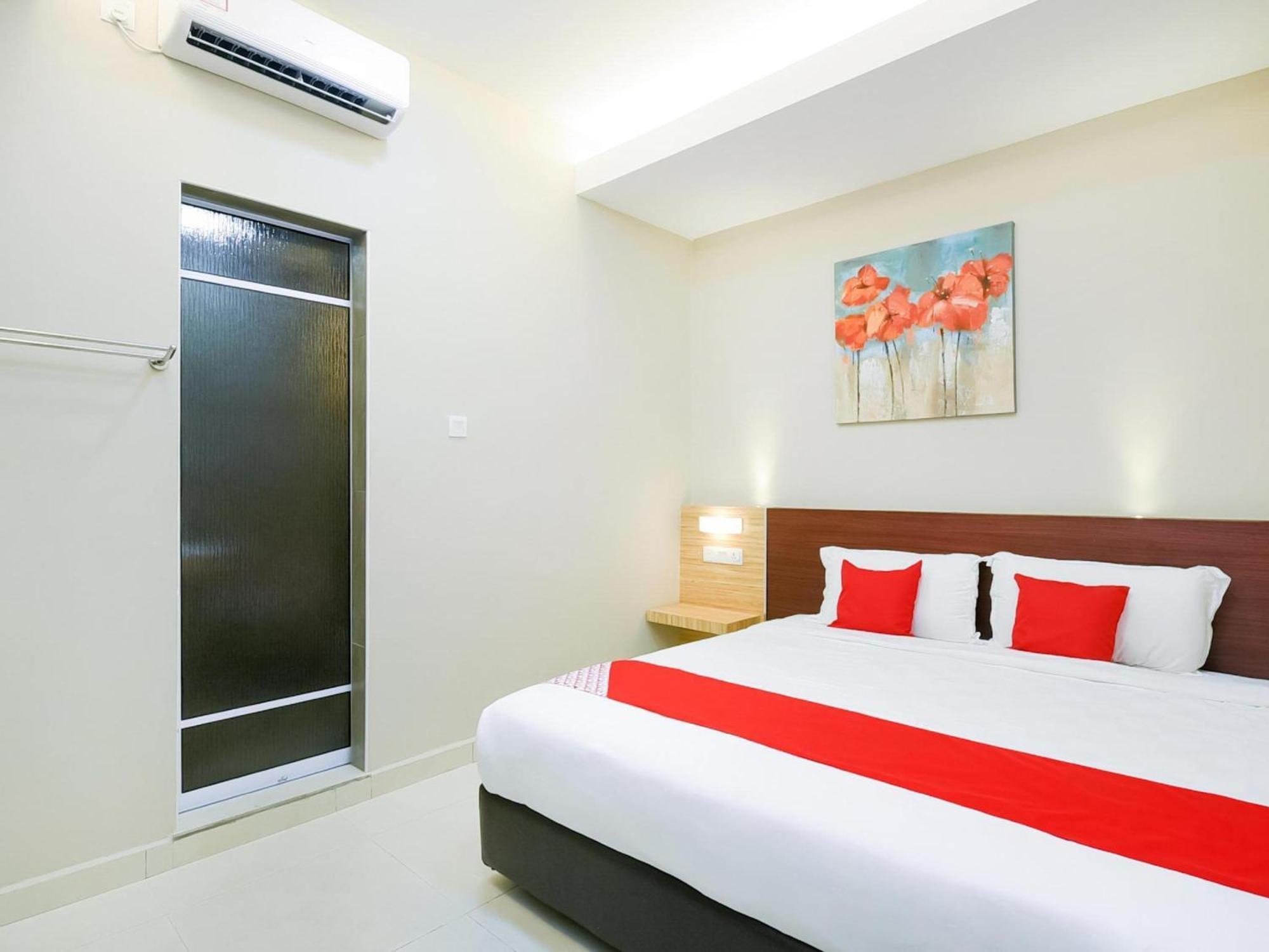 Oyo 1023 La Mirina Boutique Inn Экстерьер фото