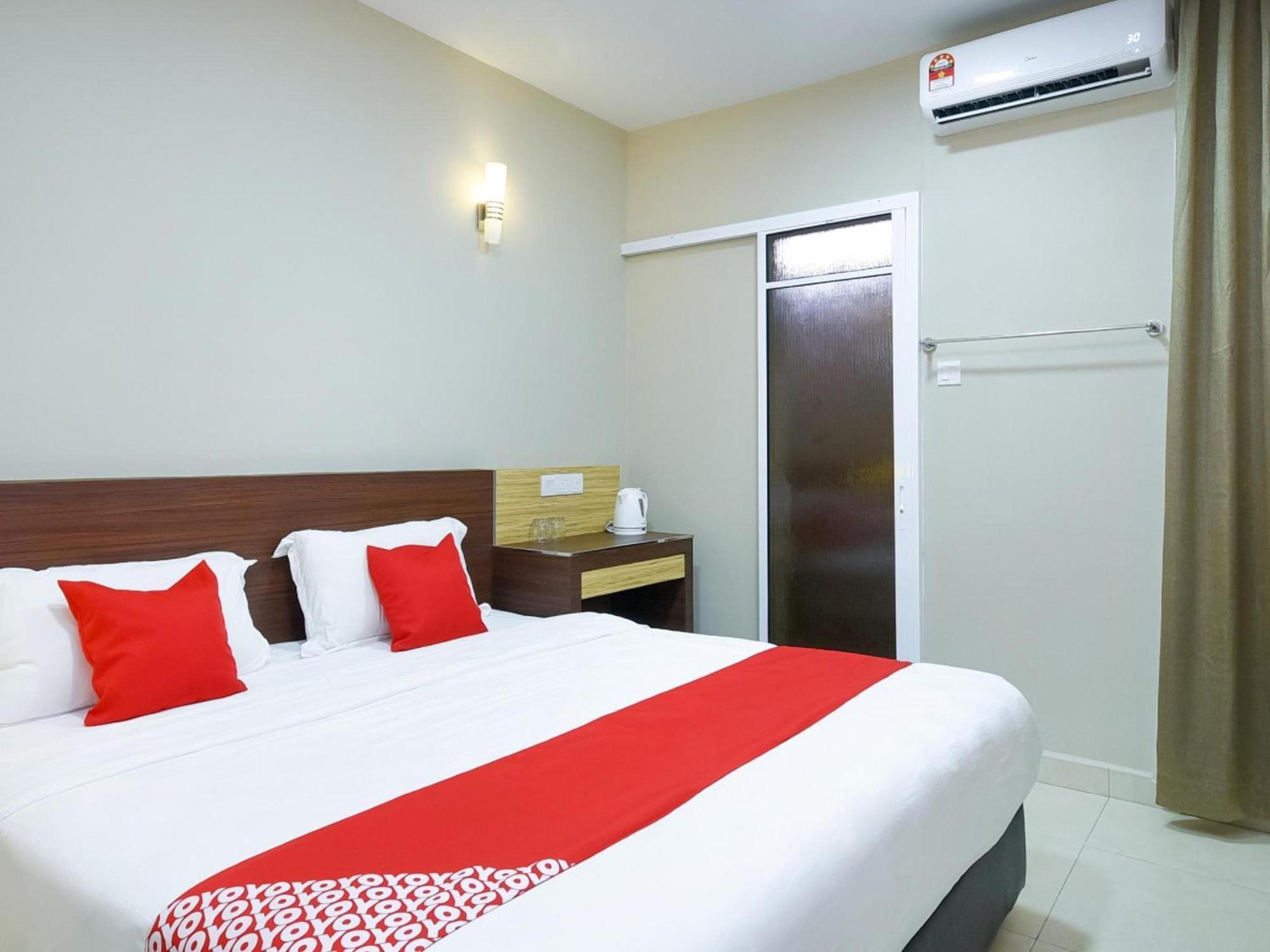Oyo 1023 La Mirina Boutique Inn Экстерьер фото