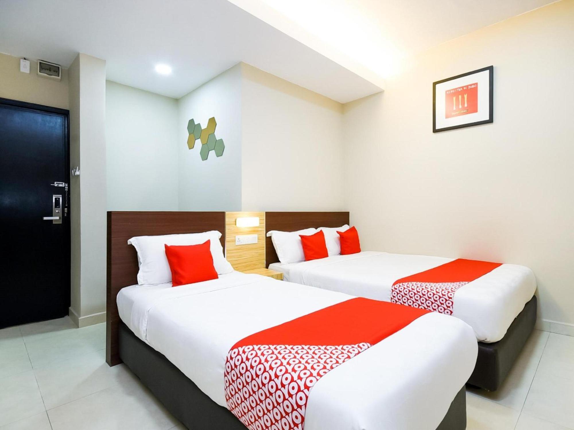 Oyo 1023 La Mirina Boutique Inn Экстерьер фото